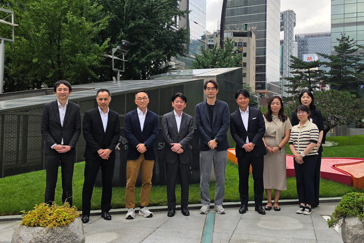 SKテレコム、CSES、ソフトバンクの関係者