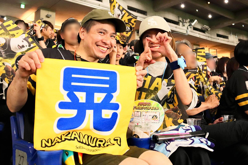 熱気に包まれた東京ドーム!ファンの期待が高まる20周年デー
