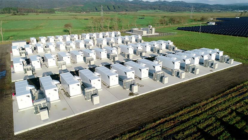ソフトバンク八雲ソーラーパーク併設の蓄電池