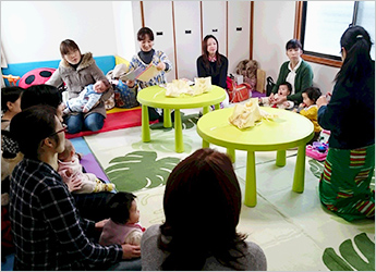 被災地の親子を支える子育てひろば「スマイル」