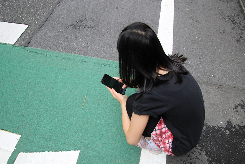 早速近所を散策開始！ 気になるものをどんどん調べてみよう
