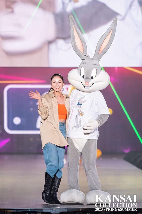 平祐奈さんも可愛すぎるハートのフォルムに釘付け♡