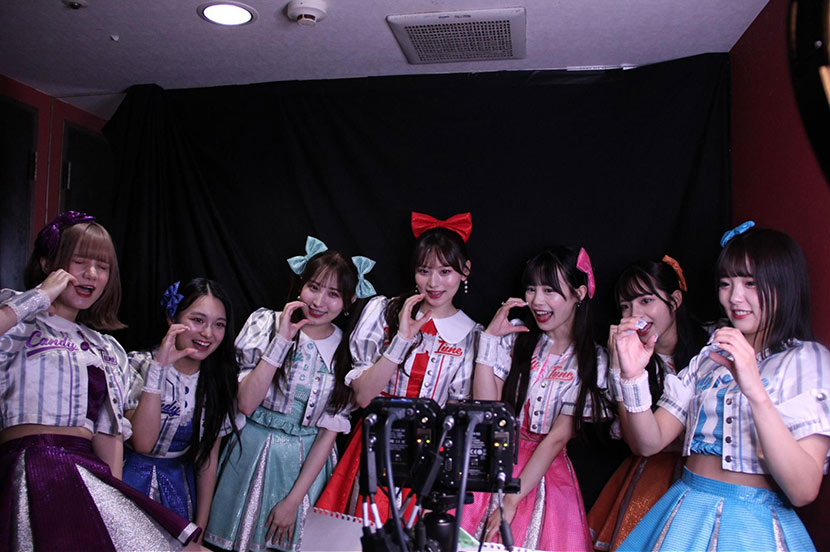 VR撮影をするスーパーベイビーズとCANDY TUNE