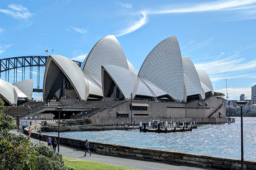 オペラハウス。内部にはオペラシアターやコンサートホール、ドラマシアターなど、4つの劇場が含まれている