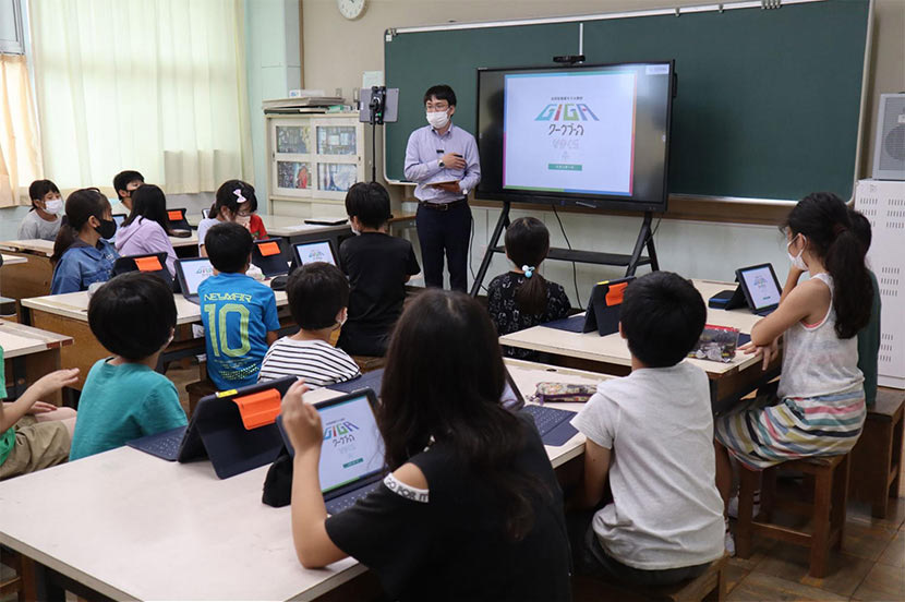 子どもが学びやすい、先生が教えやすい。活用シーンに合わせて使える教材を提供