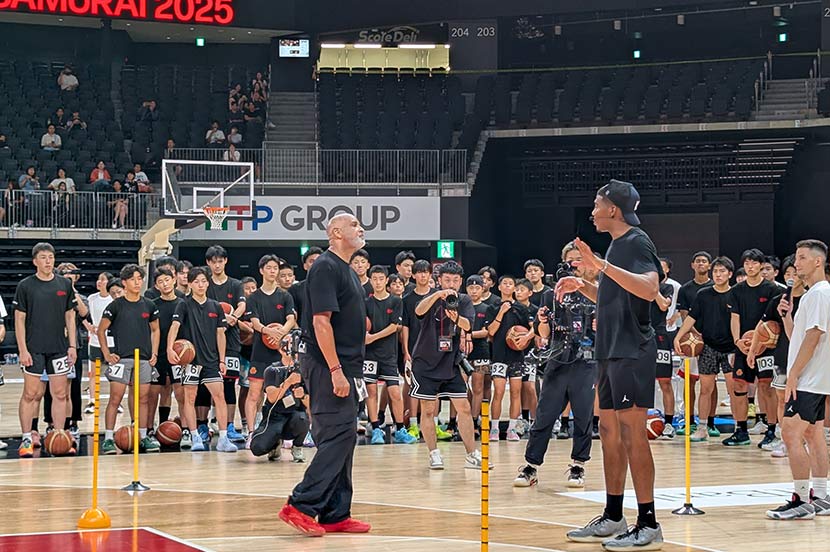 コーチ・会場ともに “世界基準” の本格キャンプを開催