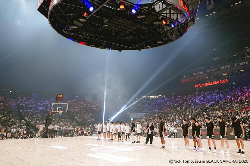 最終日には選抜されたメンバーがプロさながらの環境で試合