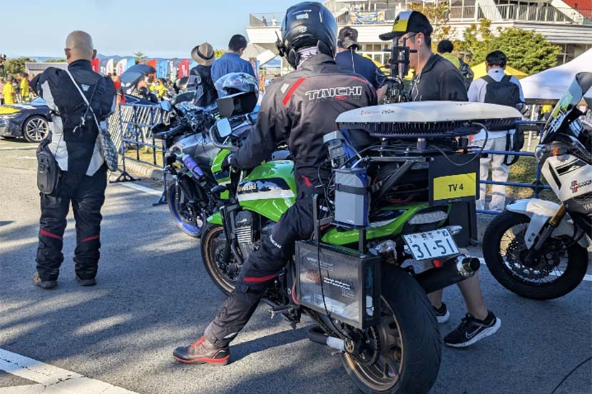 阿蘇の雄大な景色やレース展開を余すところなく視聴者にお届け