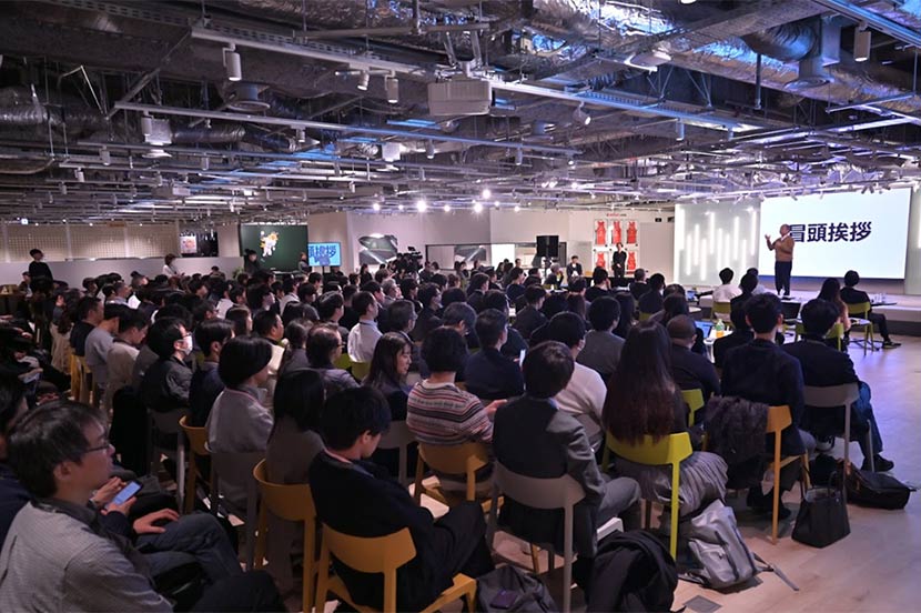 皆さんは新しい時代の新人類「スーパーヒューマン」