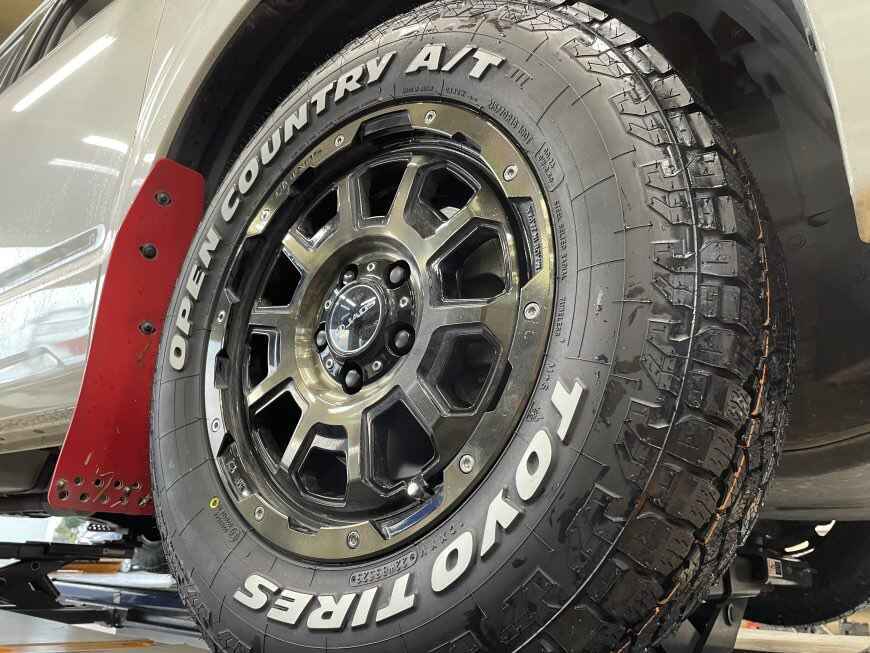 オープンカントリーAT3とAT EXの違いは？ホワイトレターもある