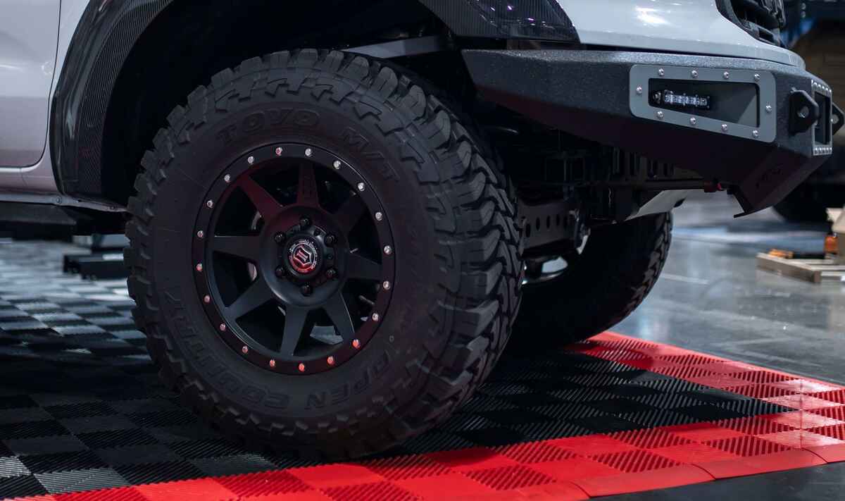 オープンカントリーAT3とAT EXの違いは？ホワイトレターもある人気の