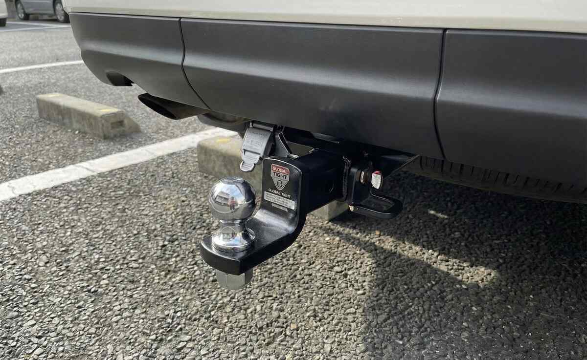 ヒッチメンバーは車検に通る？けん引免許は必要？950登録の要否など 