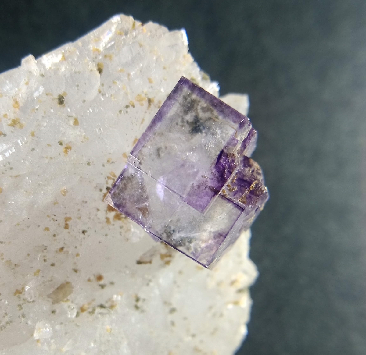 趣味の鉱物収集 フローライト - 家の事とか素人DIYとか、あと