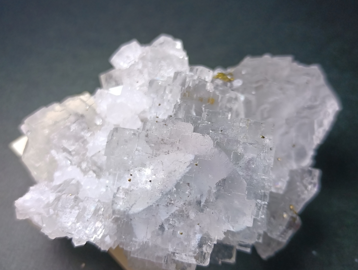 趣味の鉱物収集 フローライト ハライト おまけ - 家の事とか素人DIY