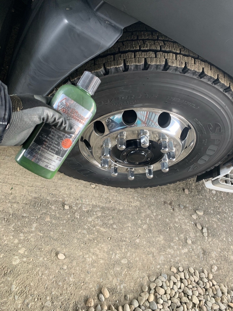 大型トラック アルミホイール磨き 青汁 かんちゃんの笑う門には福来る