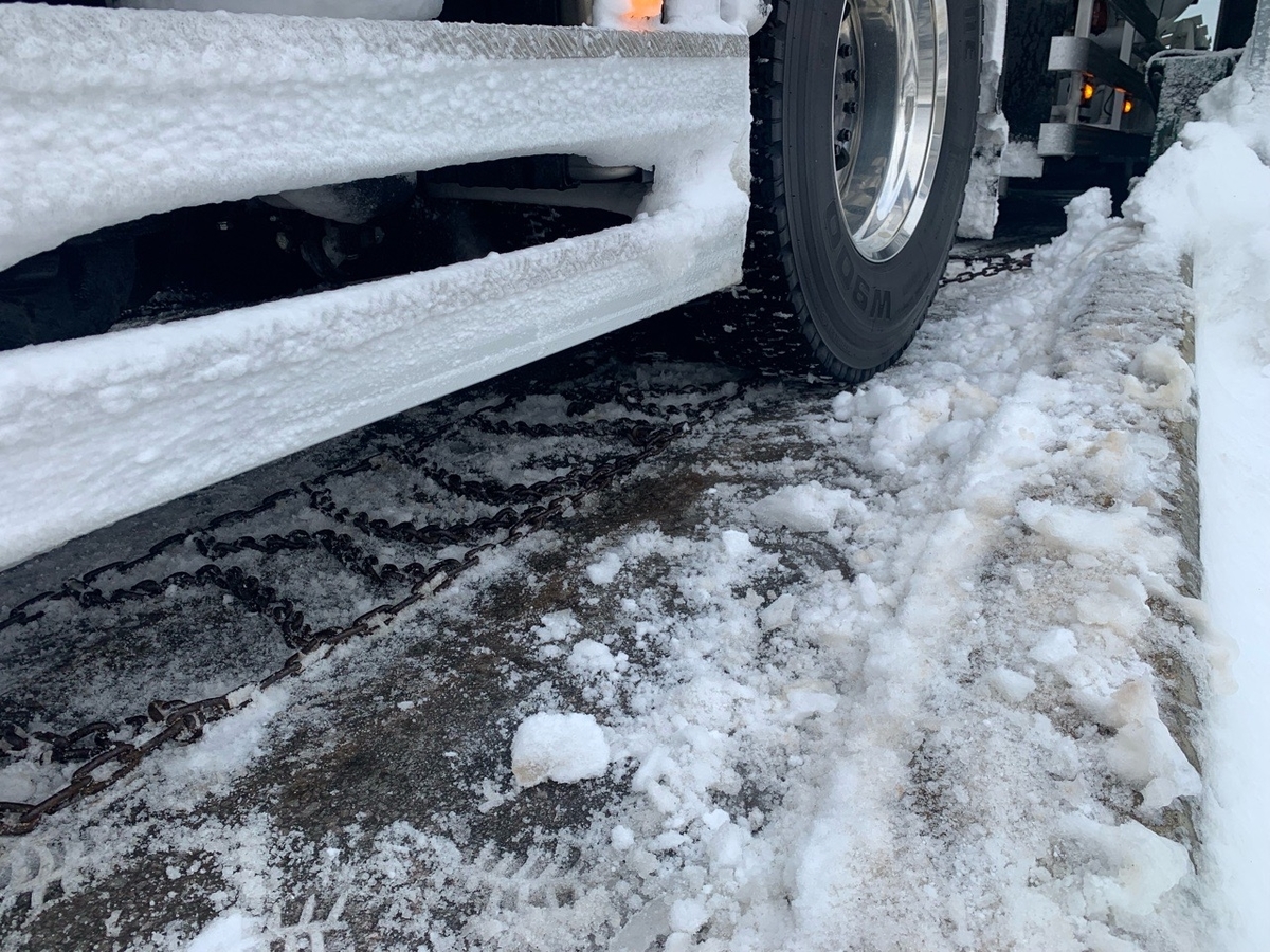 定番スタイル 融雪剤まくだけ簡単 玄関 階段 駐車場等の雪と氷を溶かす 雪当番 2kg Platz Tv Moenichwald At