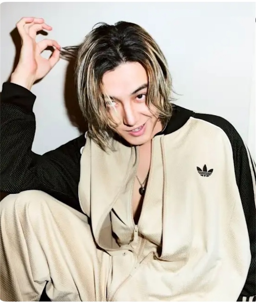 藤風 藤井風さん、adidas・SUPERSTAR最新キャンペーンに登場。 - Urara's