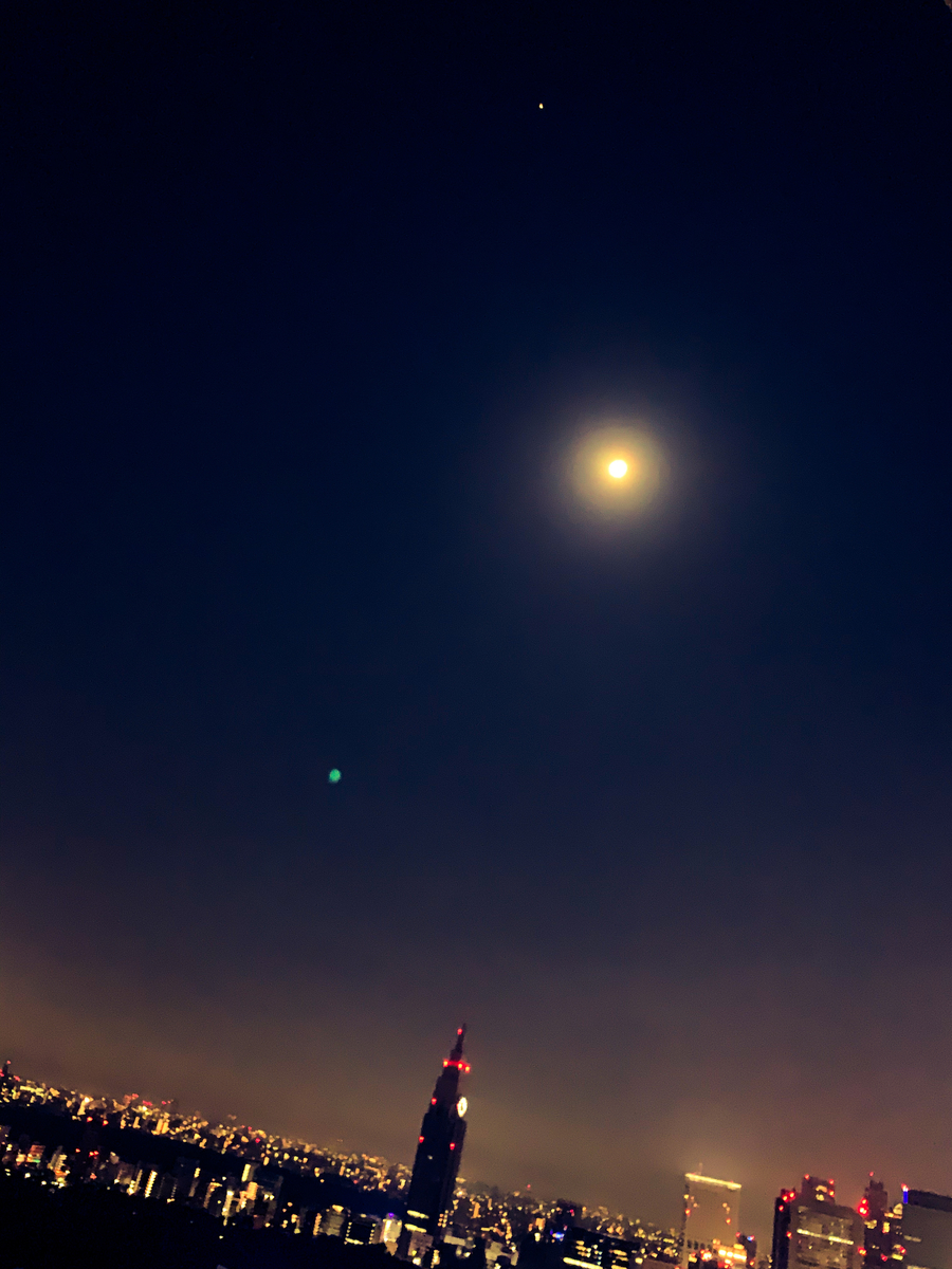 中秋の名月と火星 す も も の 缶 詰 中秋の名月と火星 す も も の 缶 詰