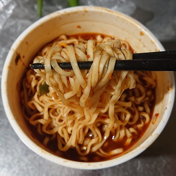 日清辛麺