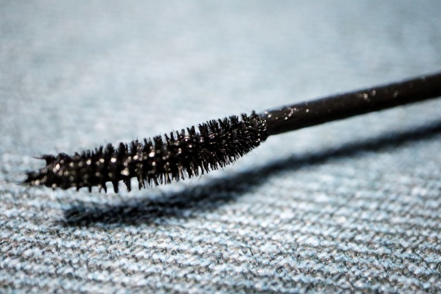 眉マスカラのヘッド