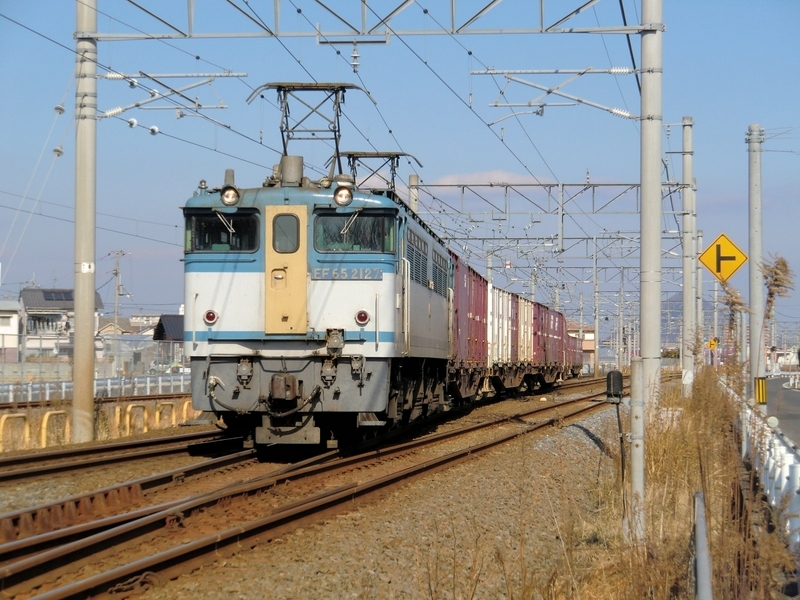 新鶴見機関区所属A26列車 EF65-2127号機を撮る - JR撮影日記