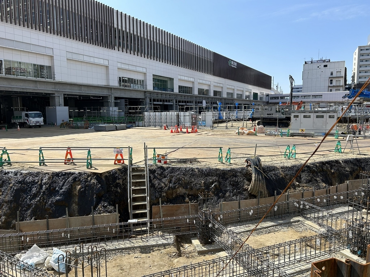 工事中の新潟駅