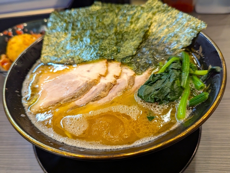 横浜ラーメン裏武蔵家西千葉本店＠西千葉 むっちり美味しい