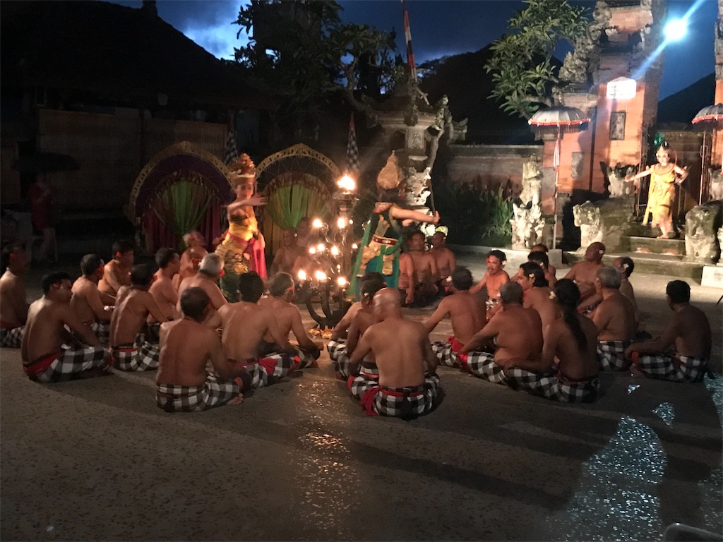 バリ島旅行 ケチャダンス Padang Tegal Kaja またマレーシアに住むらしい 今度は猫も バリ島旅行 ケチャダンス Padang Tegal Kaja またマレーシアに住むらしい 今度は猫も