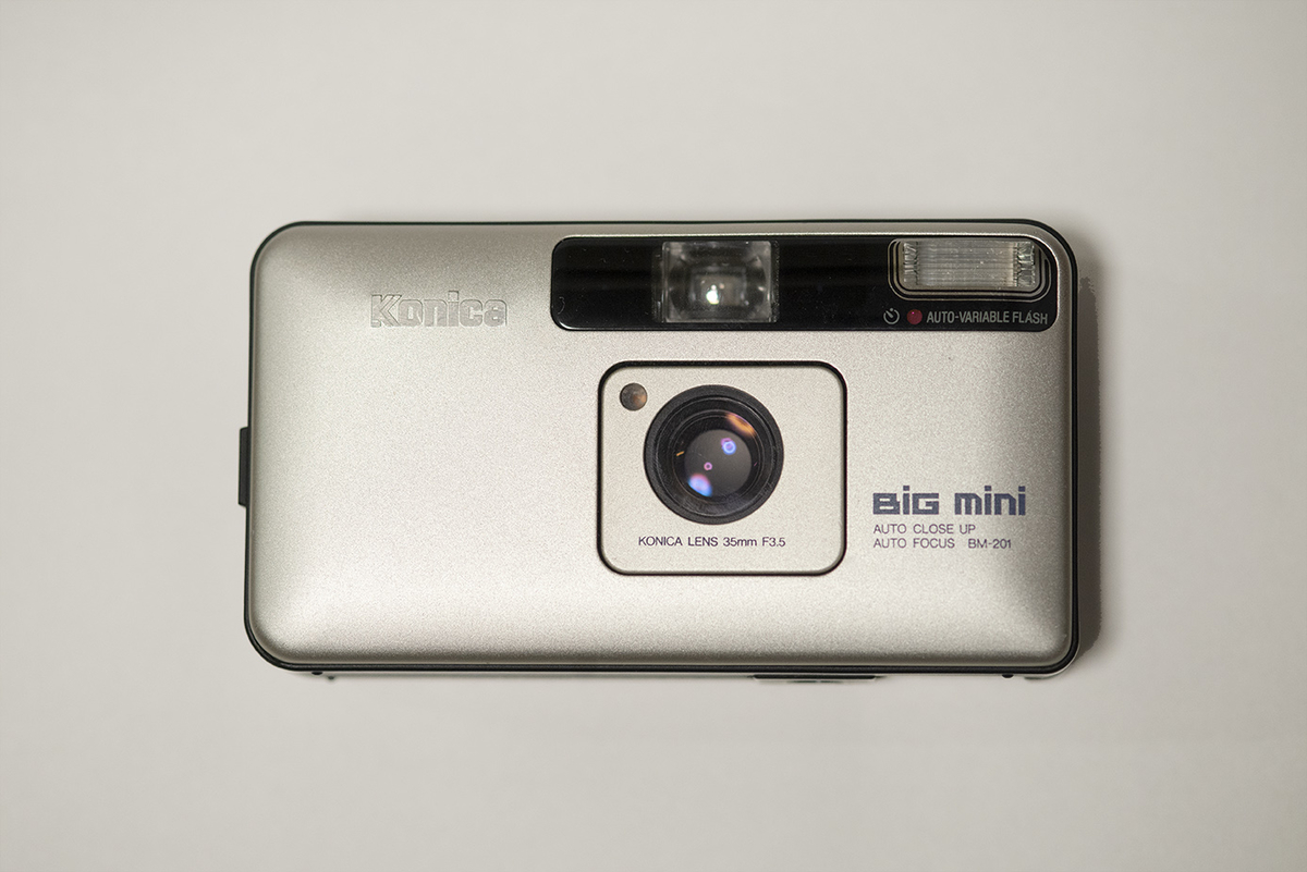 Konica BiCmini表面