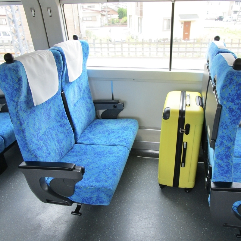 特急「きぬがわ」の荷物置き場について