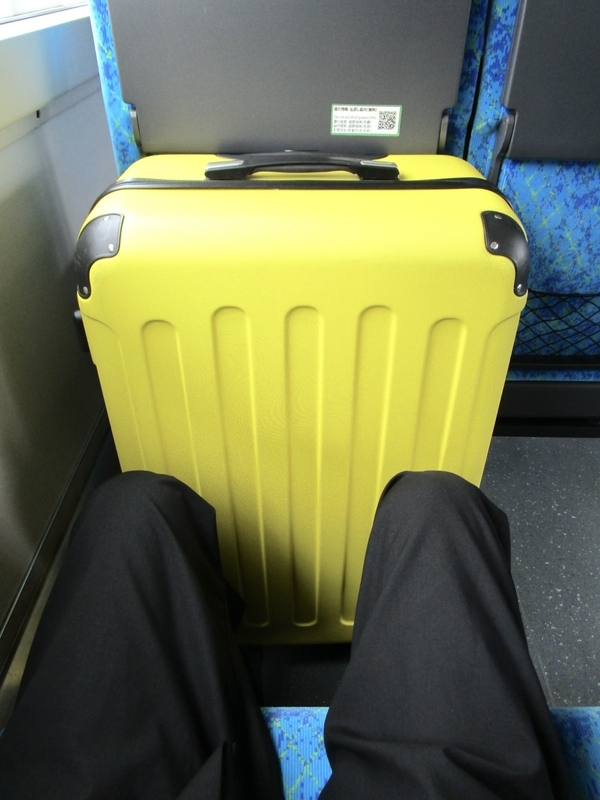特急「きぬがわ」の荷物置き場について