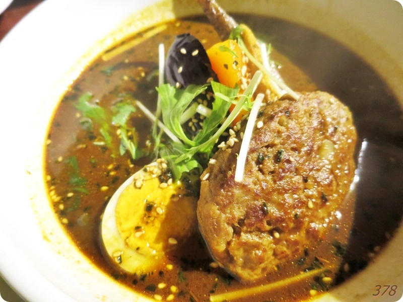 東京ドミニカ（ハンバーグのスープカレー）