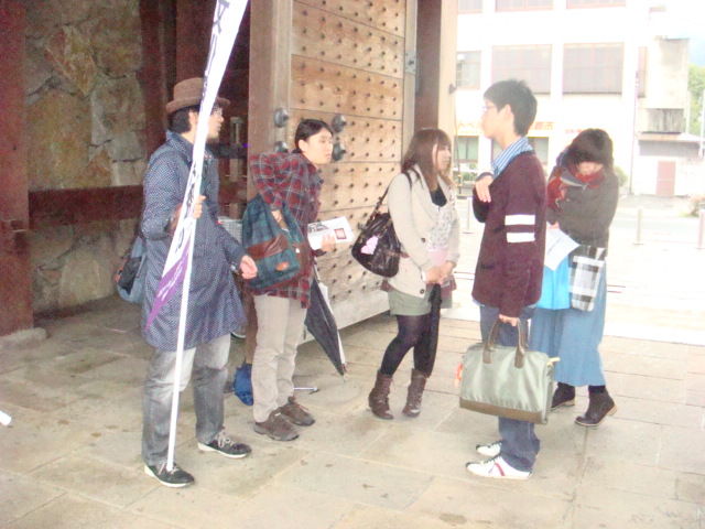 f:id:semi_rakuraku:20111030124939j:image:w360