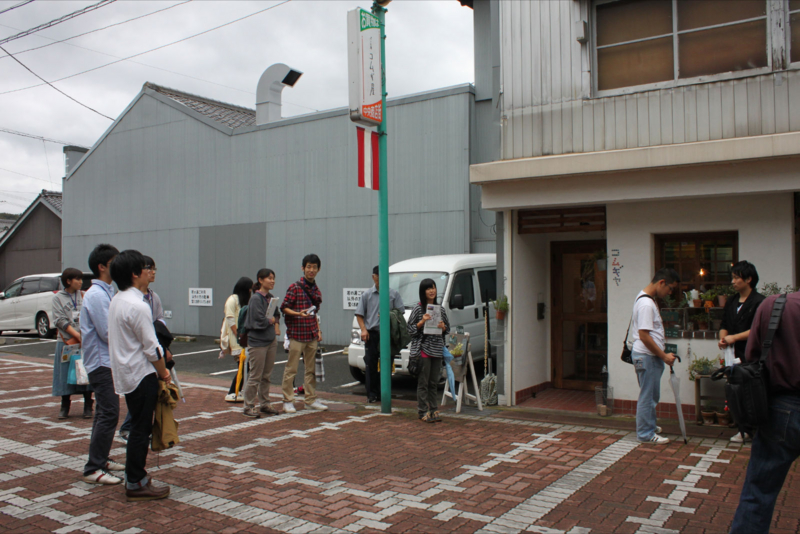 f:id:semi_rakuraku:20111106140537j:image:w360