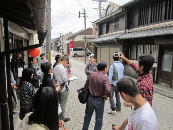 f:id:semi_rakuraku:20111106144616j:image:w360