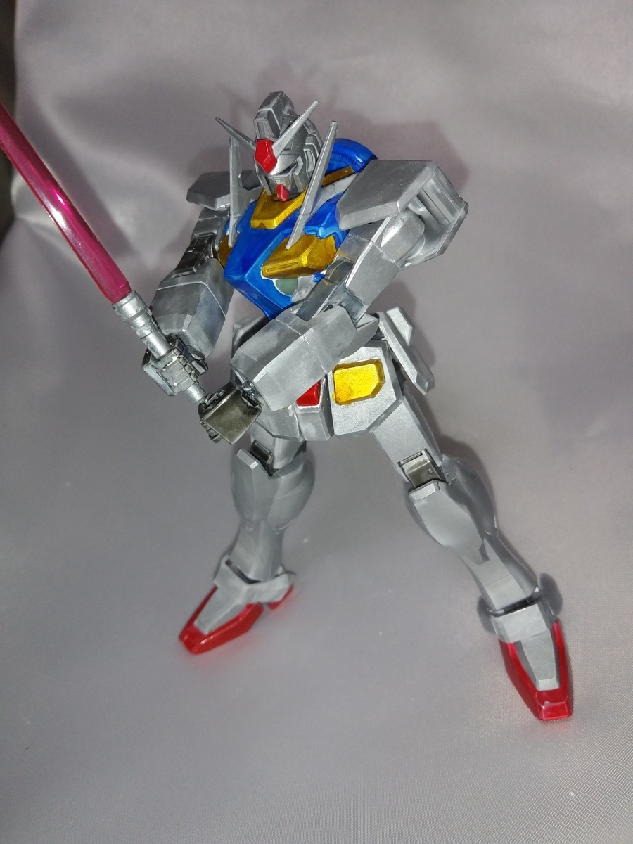 ガンプラ Oガンダム 実戦配備型 ビームサーベル両手持ち ポーズ2