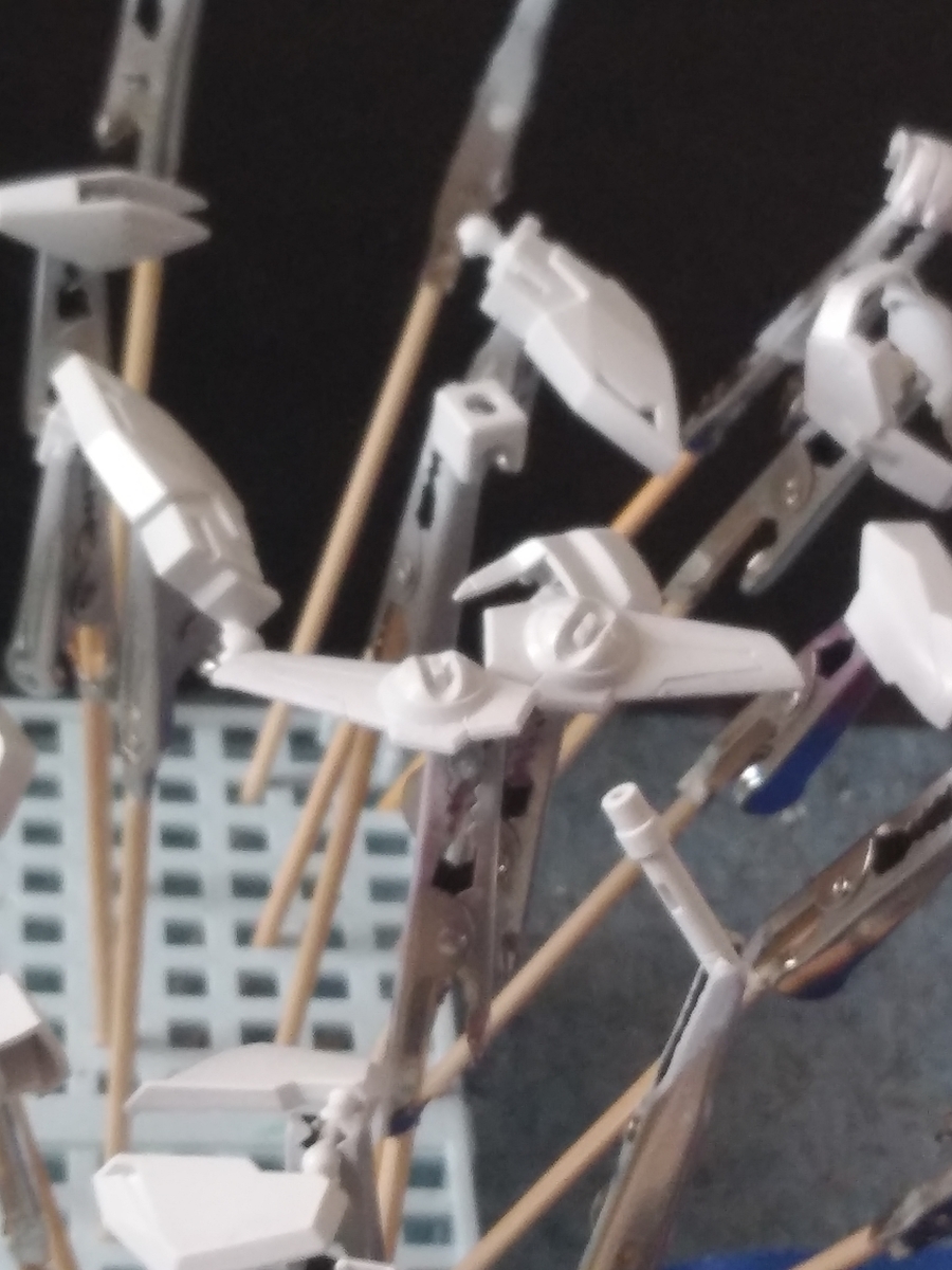 ガンプラ　パーツ　白塗装　白パーツ