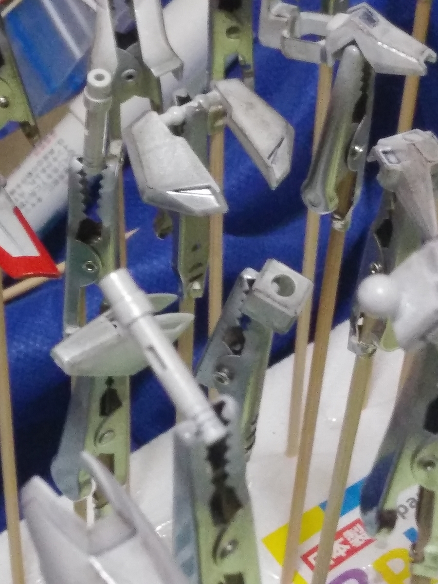 ガンプラ　パーツ　トップコート後