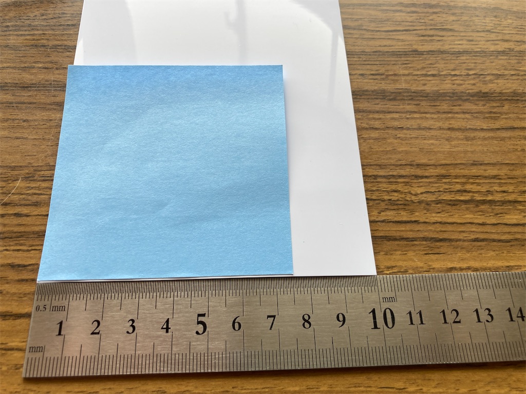 マグネットシートを75mm幅にそろえる