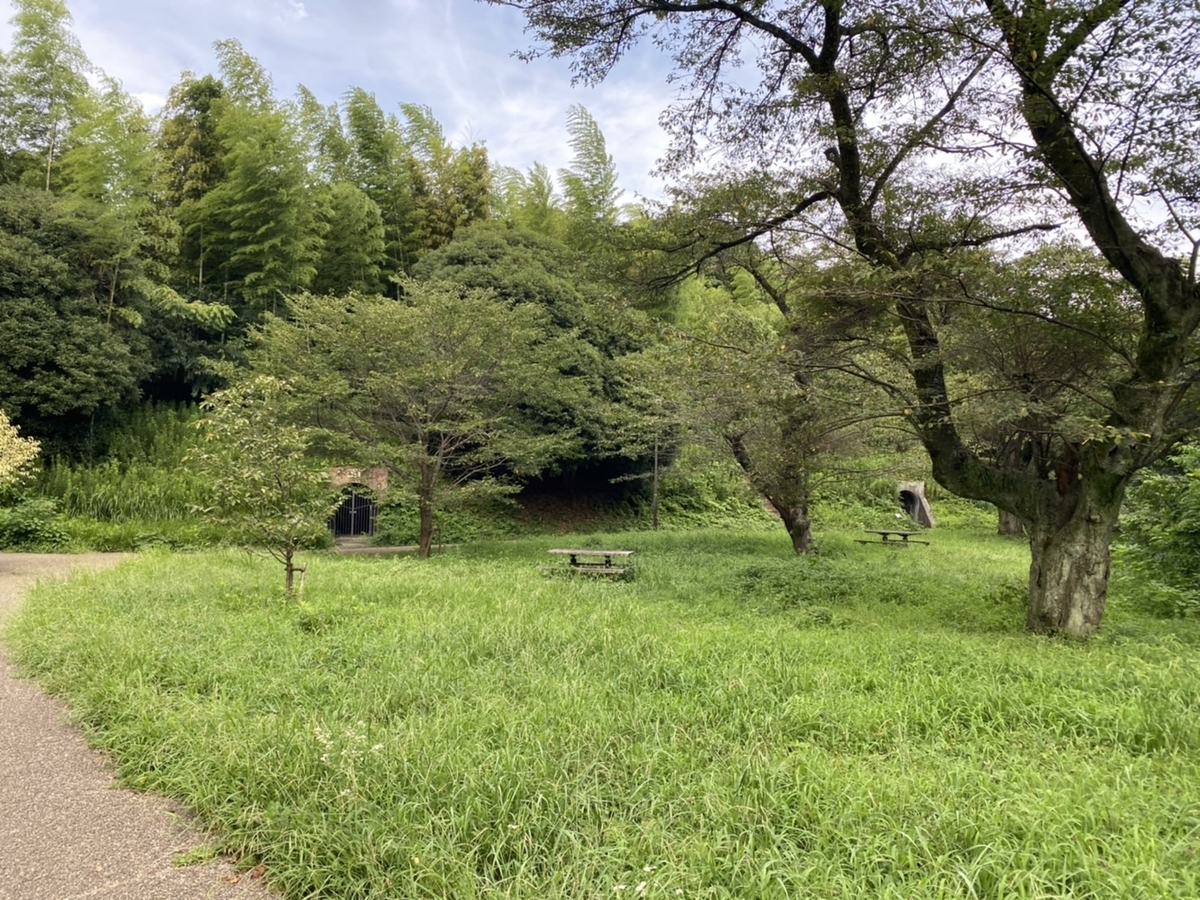 たちばなの丘公園と日本カーリット工場跡散策 - ツイ史跡巡り部活動日記