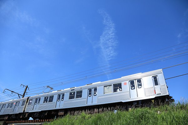 東急8500＠恩田 -2- - 線路端のブログⅡ