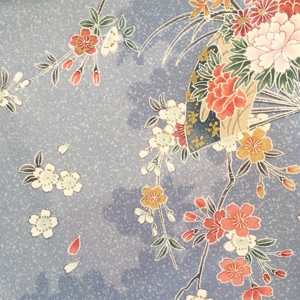 SALE❣️縦柄の深みどり、菊や桜のお着物。178㎝まで。