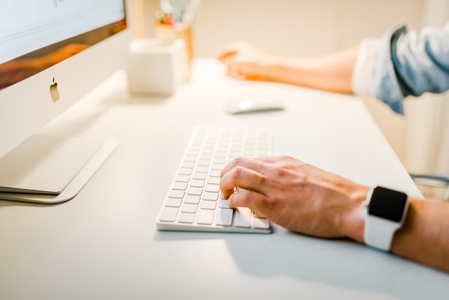 Webデザイナーに転職!30代が独学して仕事ができるようになる期間の目安