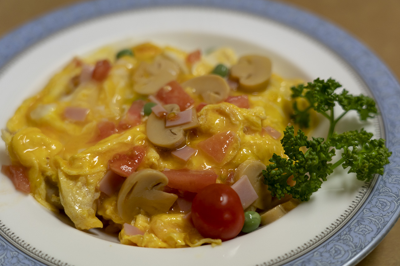 グリル富久屋の野菜サラダとフクヤライス