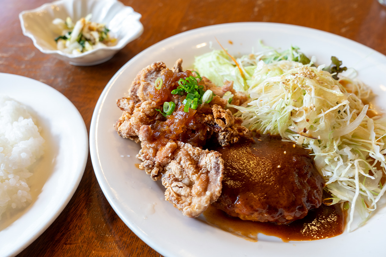 グリルじゅんさいの煮込みハンバーグとフライのセット