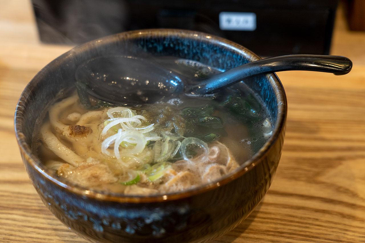 牛かすうどん りっちゃんの牛かすうどん