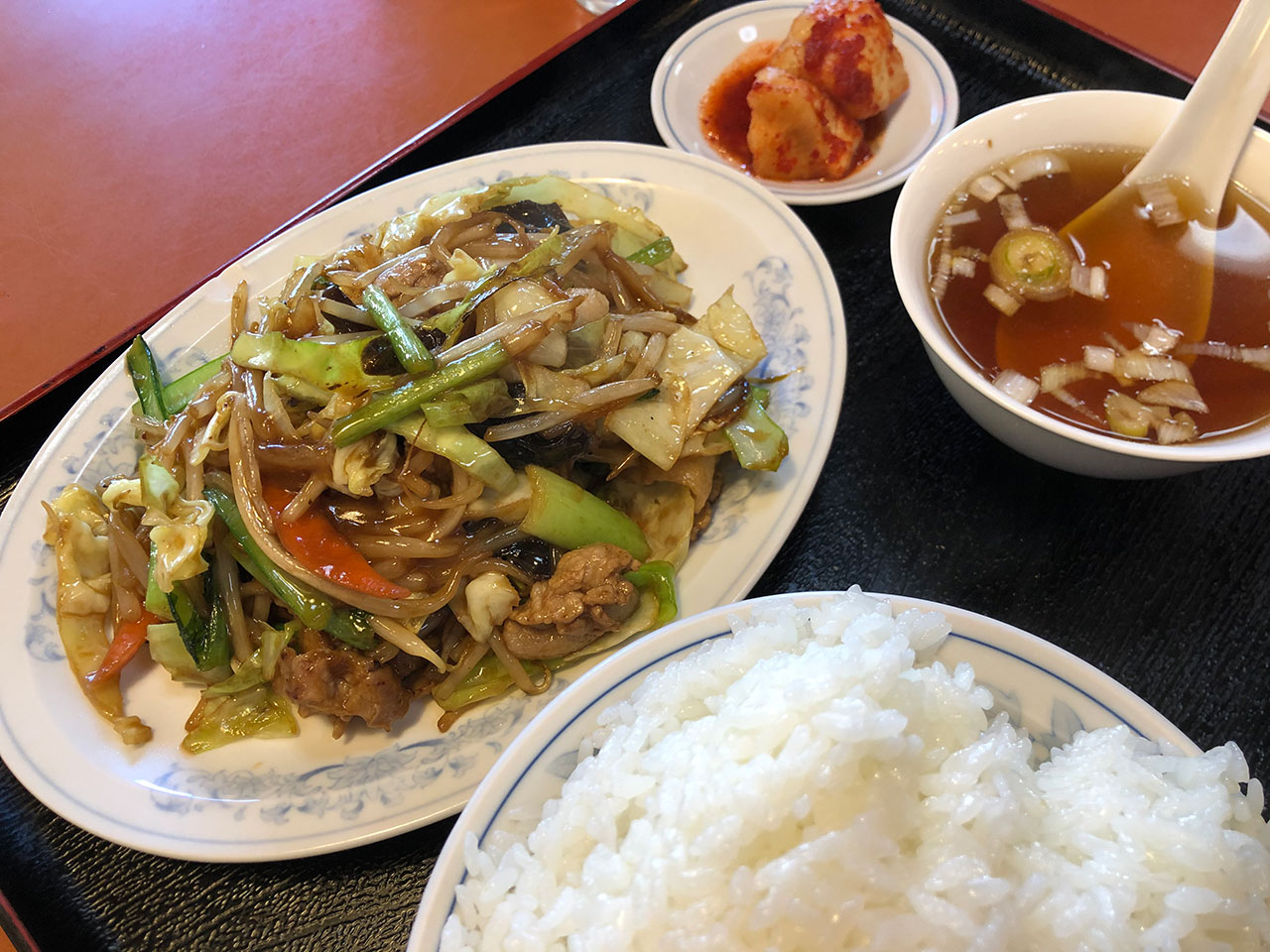 東方紅飯店の上海風肉野菜炒め