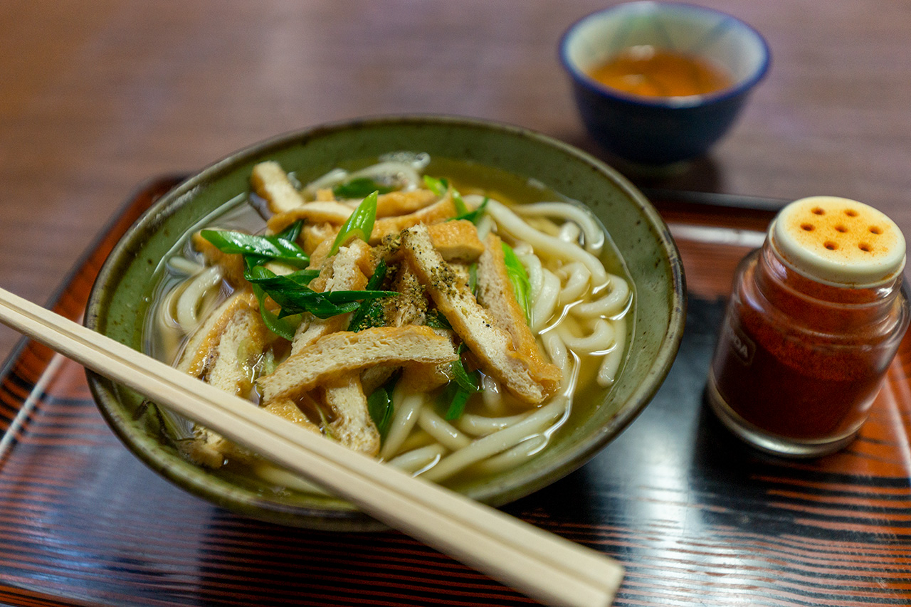 祇園力餅食堂のきつねうどん