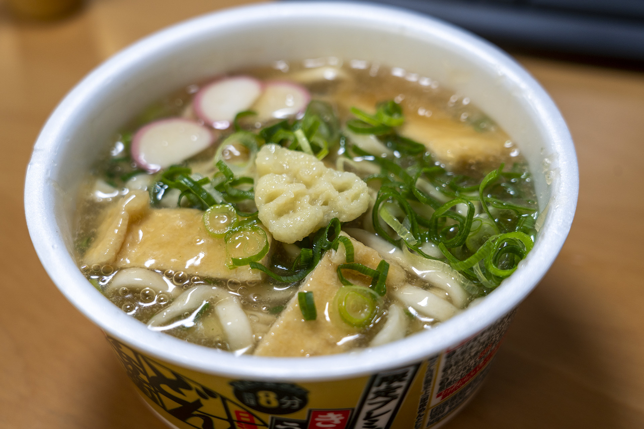 どん兵衛きつねうどん と葛粉を使って 京都風たぬきうどんを作ってみた Menehune旅写真プラス