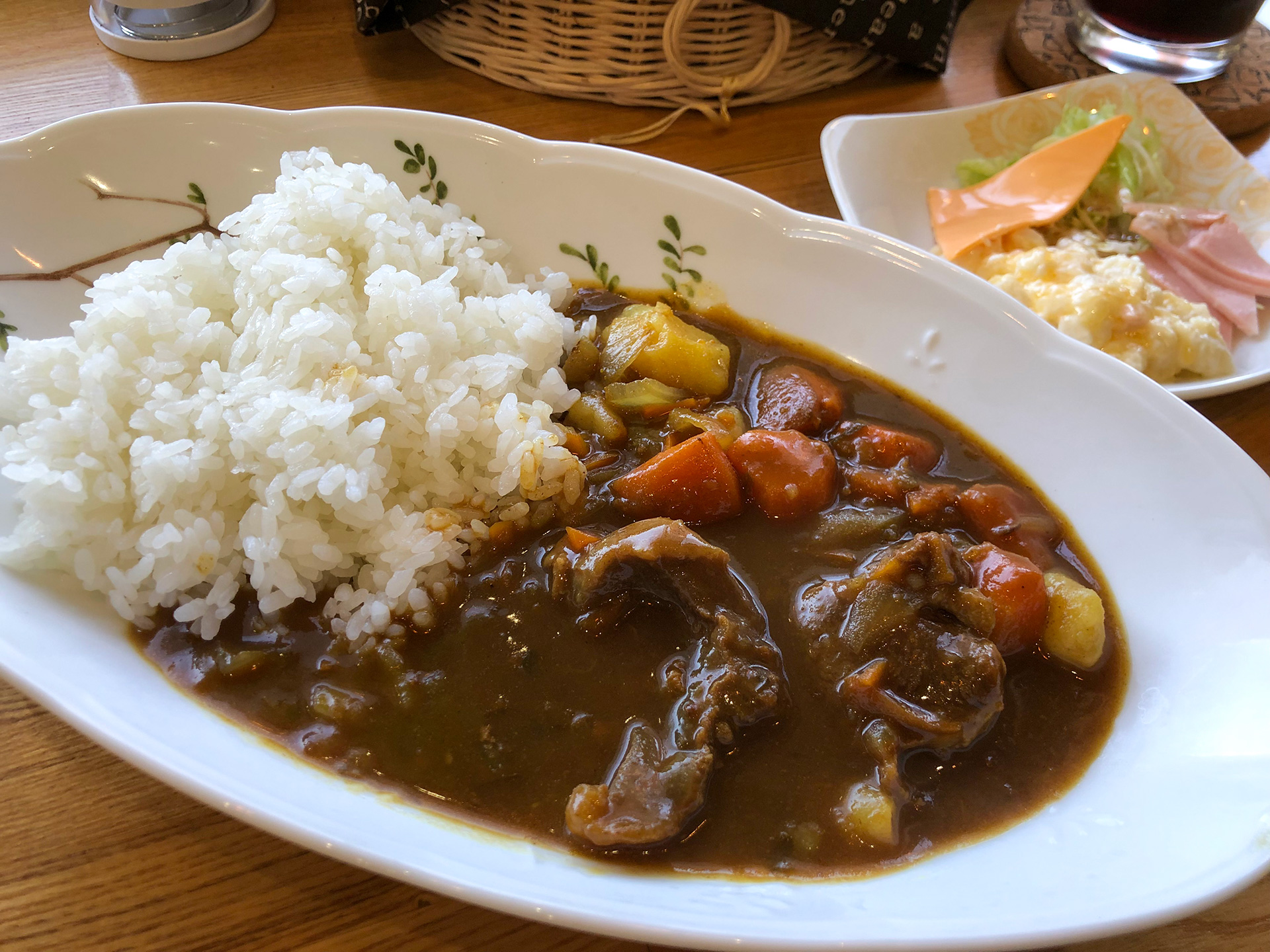 カフェ サウダージのビーフカレー